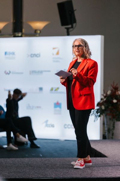 Bild248_sandramarusicphotography_wirtschaft_day1 Large.jpeg