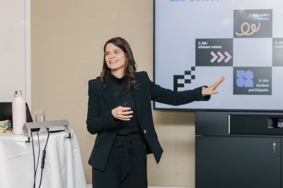 Bild347_sandramarusicphotography_wirtschaft_day1 Large.jpeg