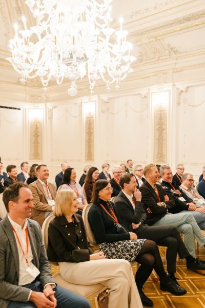 Bild482_sandramarusicphotography_wirtschaft_day1 Large.jpeg